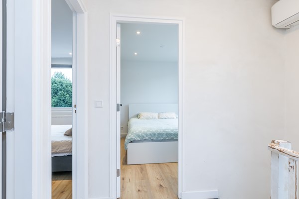 Foto - Te koop: Instapklaar gemoderniseerde geschakelde 2 onder 1 kap woning met voldoende woonoppervlakte, garage, berging en tuin in Simpelveld (Huls)